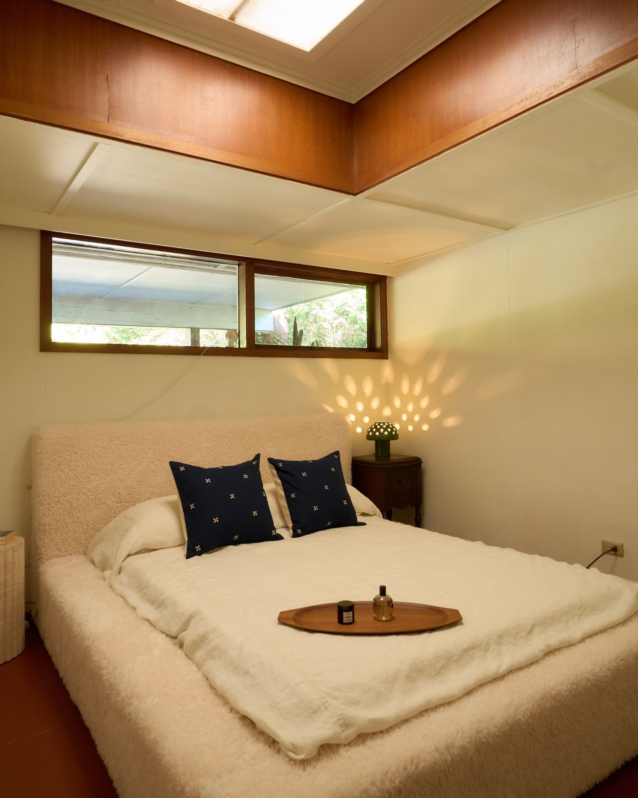 The garden room, Mahogany House