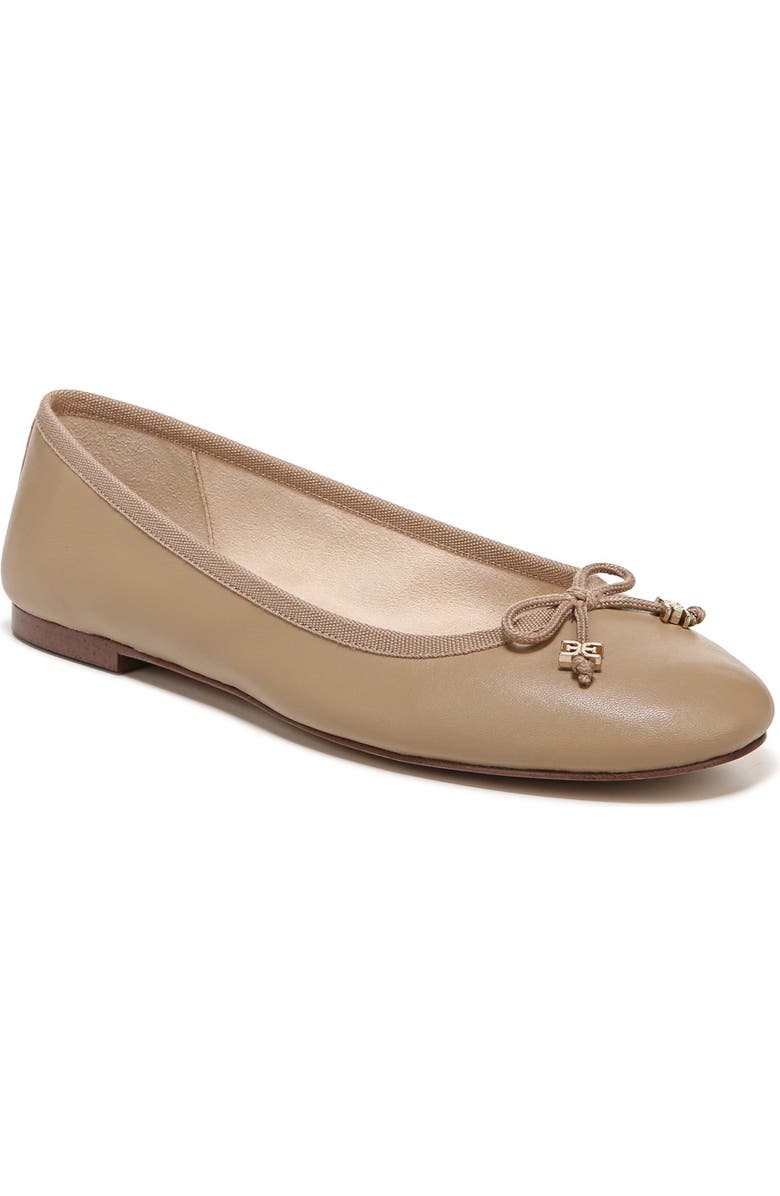 Felicia Luxe Flat