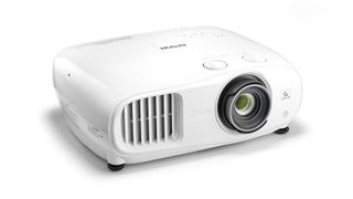 Epson projector - How to set up an outdoor projector in your garden