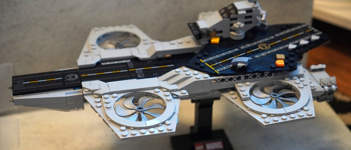 Lego Marvel Avengers Helicarrier