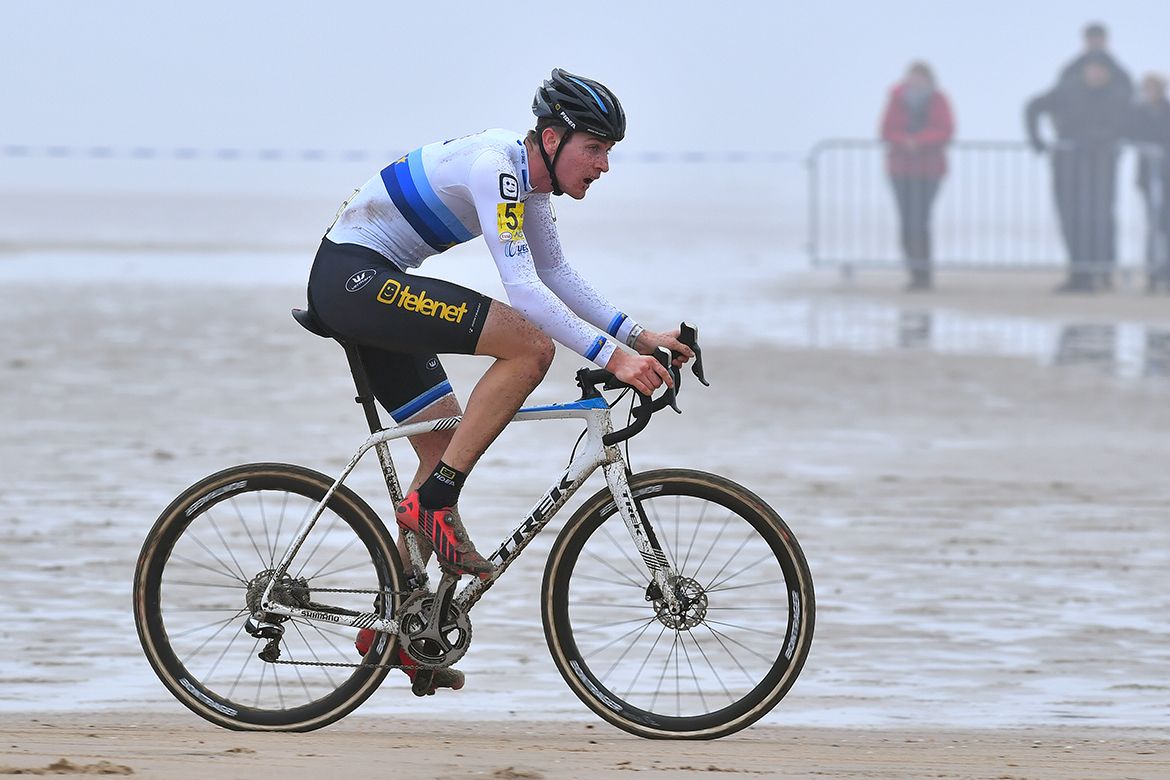 Toon Aerts out on course
