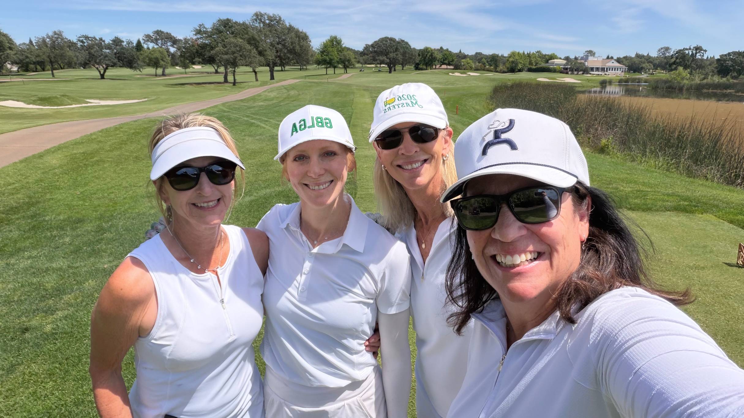 Lauren Katims with a group of female golfers