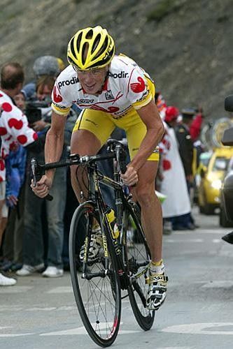 Horner pushes during the Tour