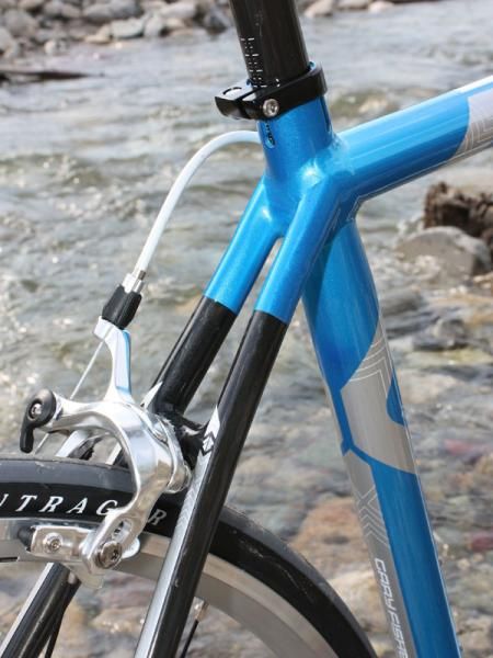 The Ion's joints feature a constant outer diameter for a clean look.