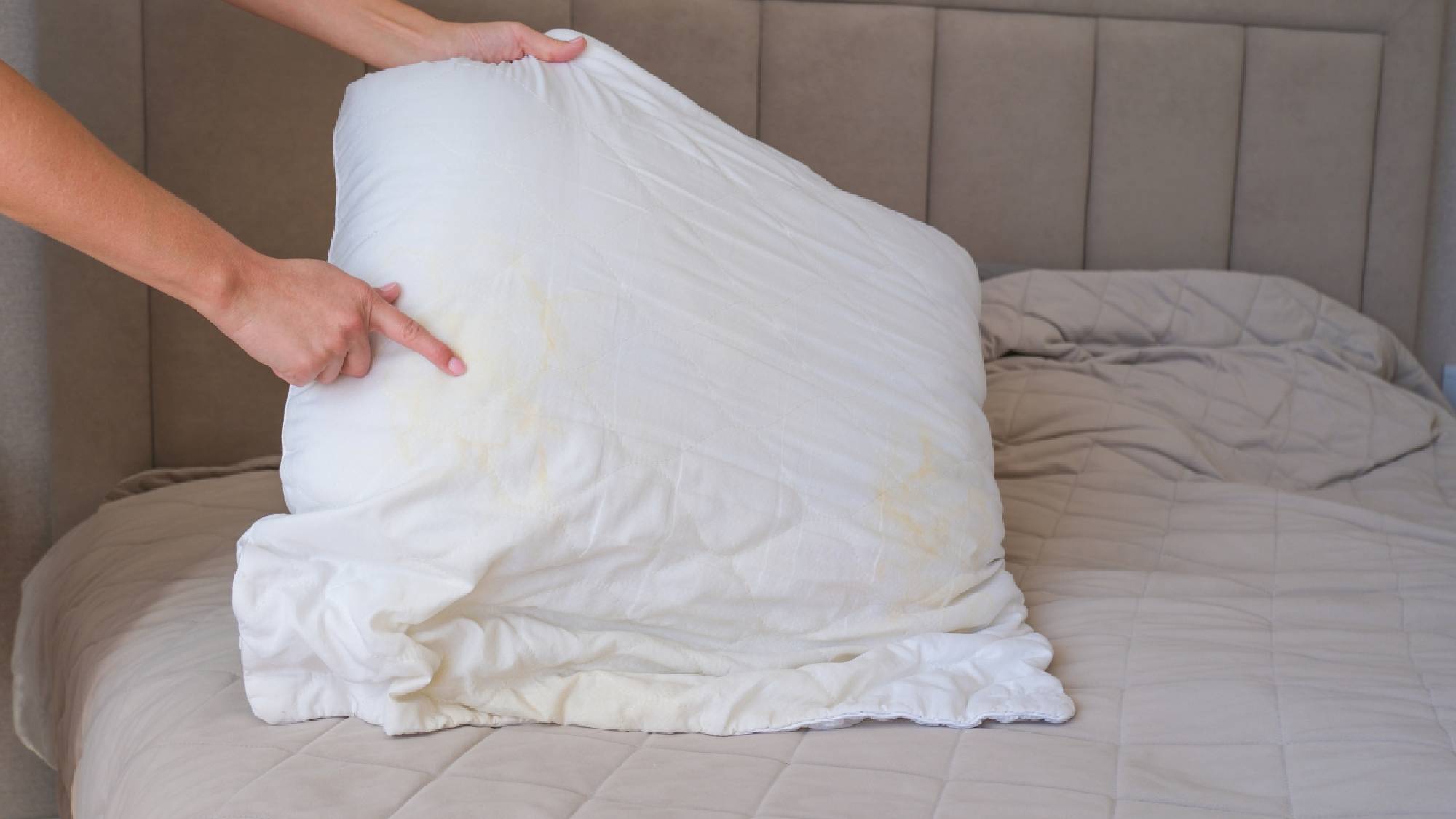 Yellowing pillowcase