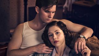 jeremy irvine and hermione corfield in outlander: blood of my blood season 1