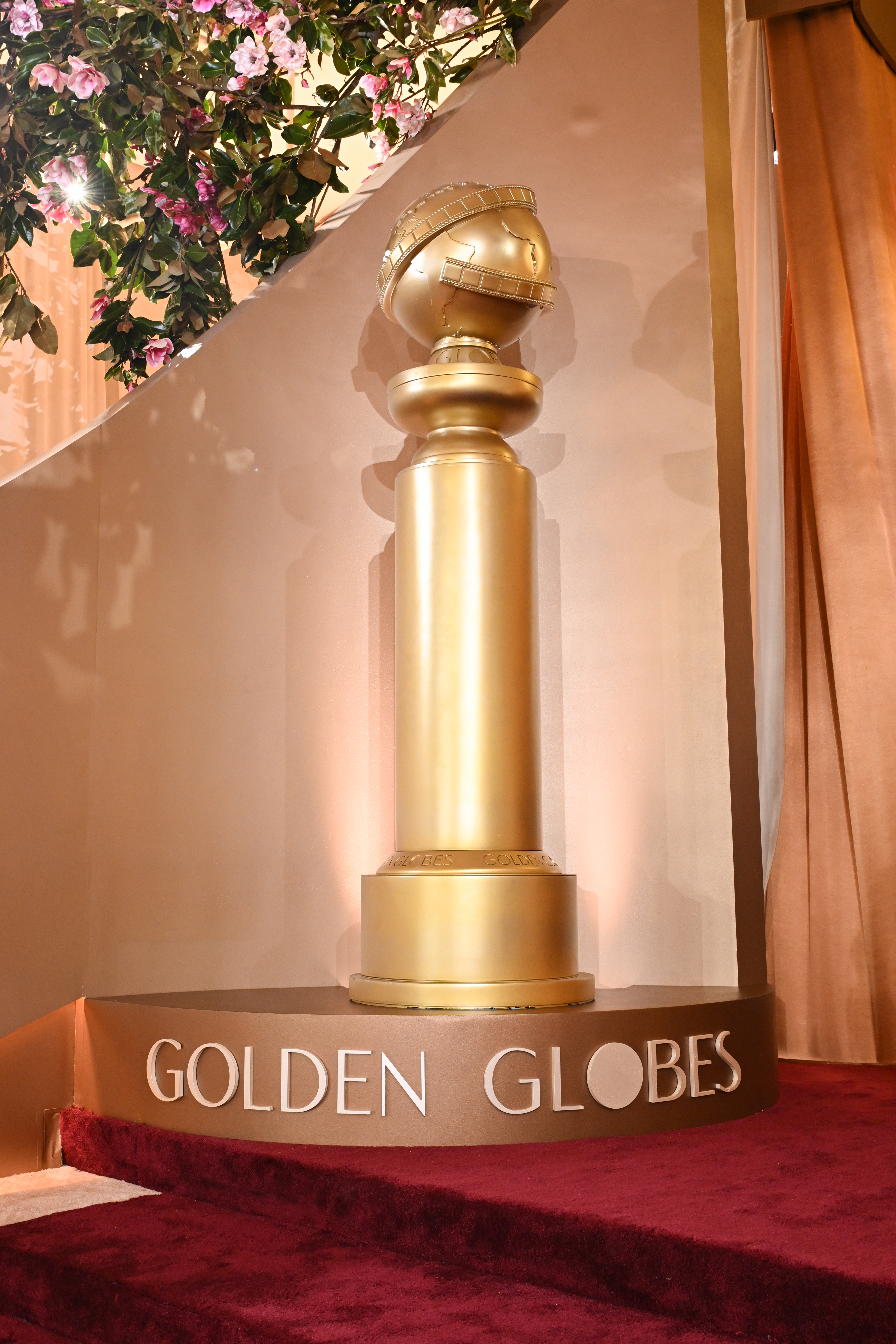 the stairs at the 2026 golden globes