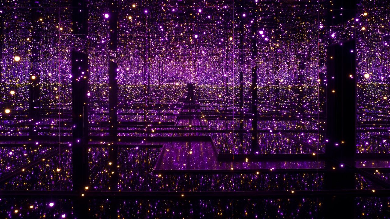 Infinity Mirrored Room