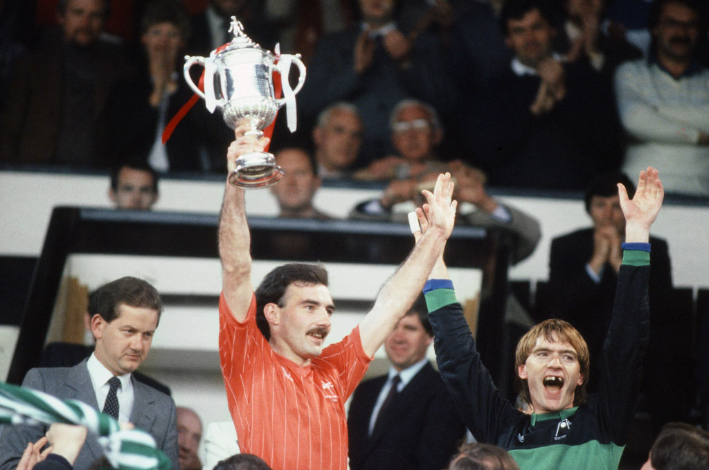 European Cup Winners Cup Final in Gothenburg May 1983 Aberdeen 2 v Real Madrid 1 after extra time Aberdeen captain Willie Miller holding European Cup-Winners Cup trophy. 11th May 1983 (Photo by Staff/Mirrorpix via Getty Images)