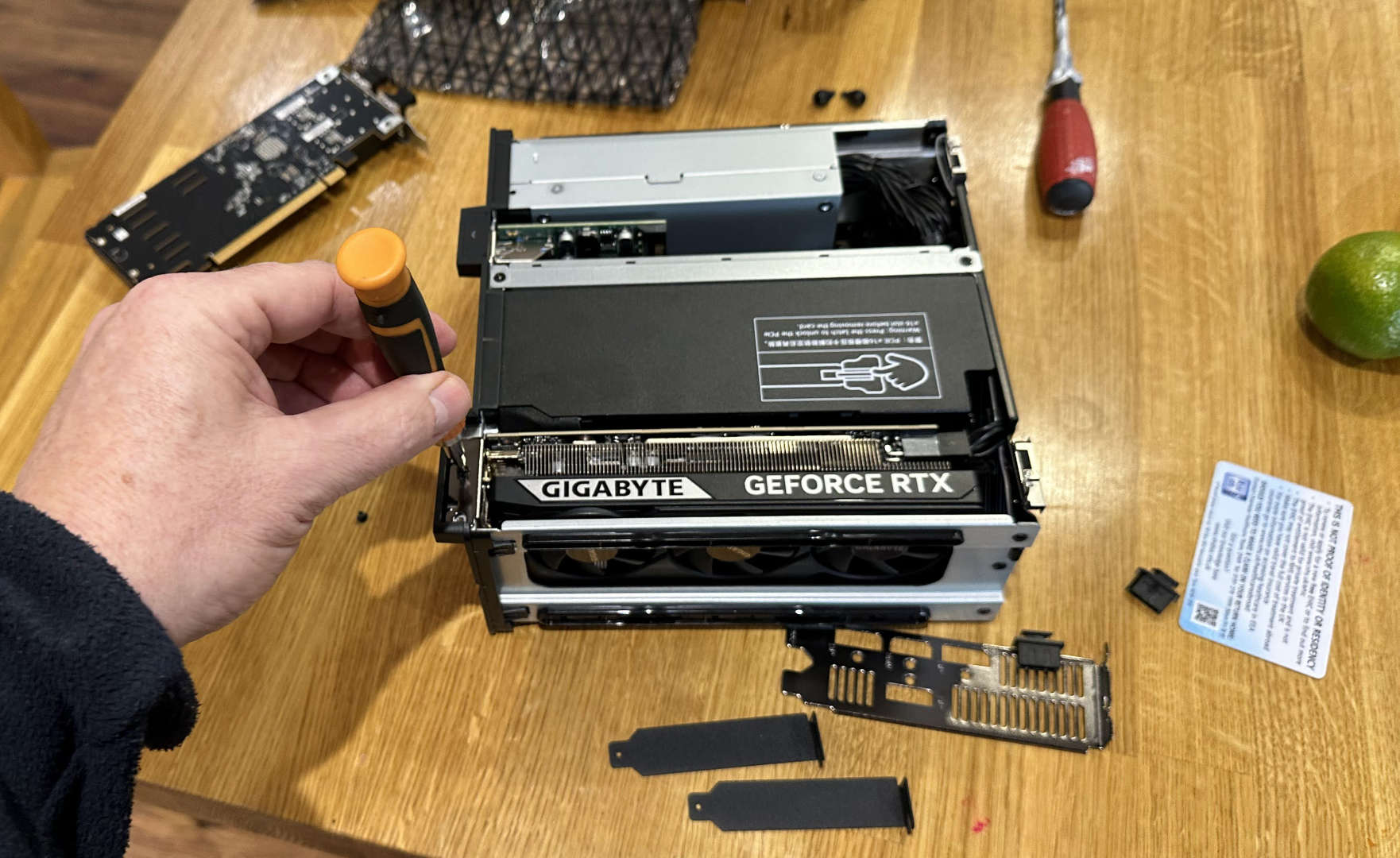 Minisforum MS-02 Ultra mini workstation hands-on testing