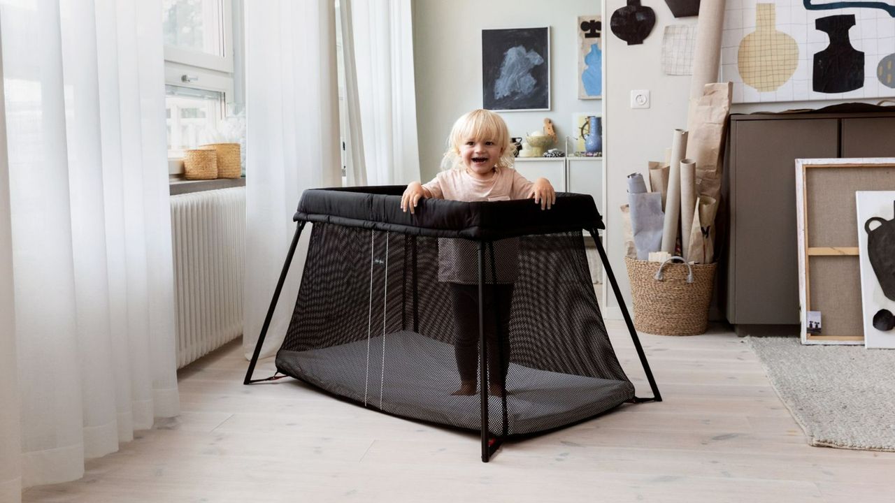 Baby Bjorn travel cot