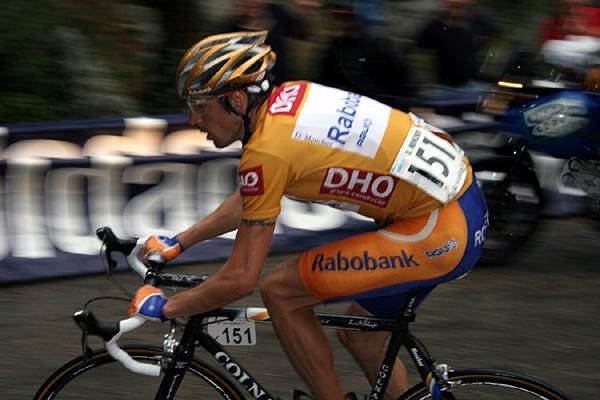 Denis Menchov (Rabobank) on the Alto de Abantos.