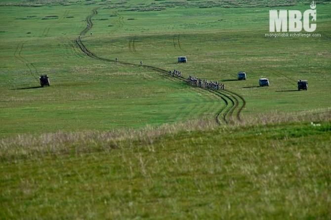 Racers in the Mongolia Challenge