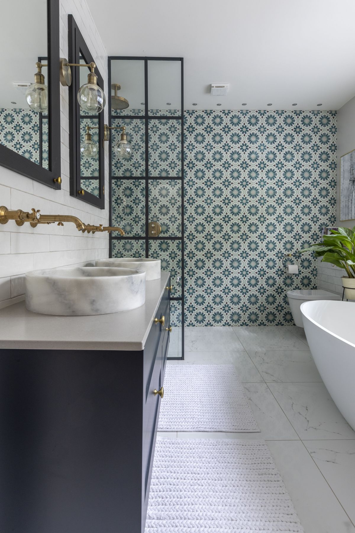 Walk In Shower Ideas: 14 Designs for a Luxurious Bathroom | Homebuilding