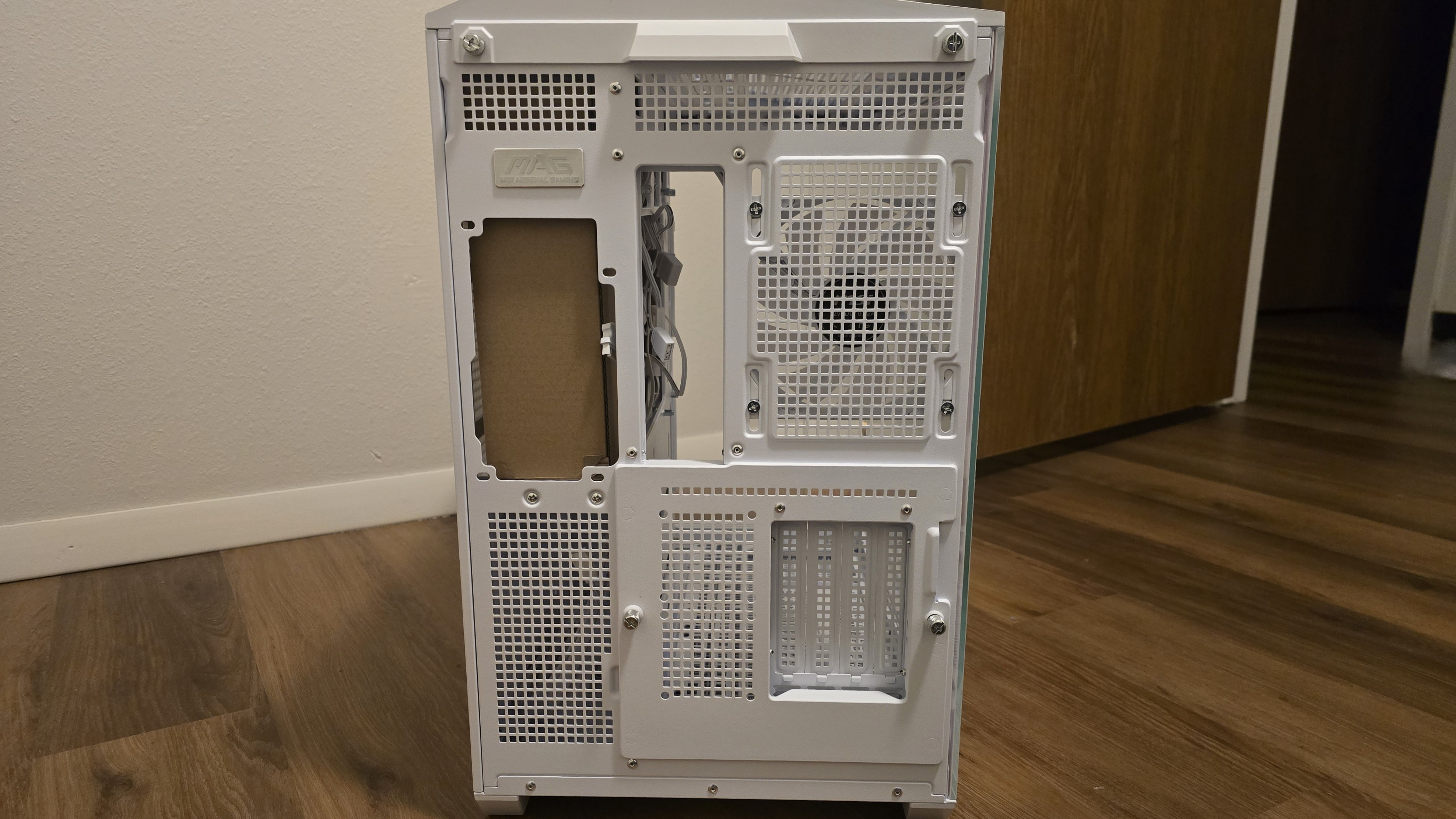 MSI MAG Pano 100R PZ