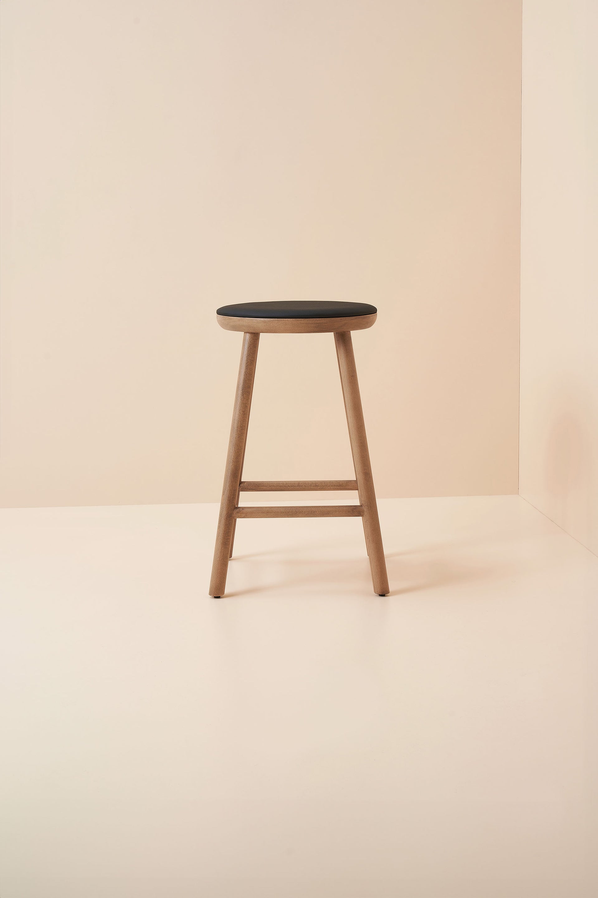 Carl Stool &amp;ndash; Teak - Standard