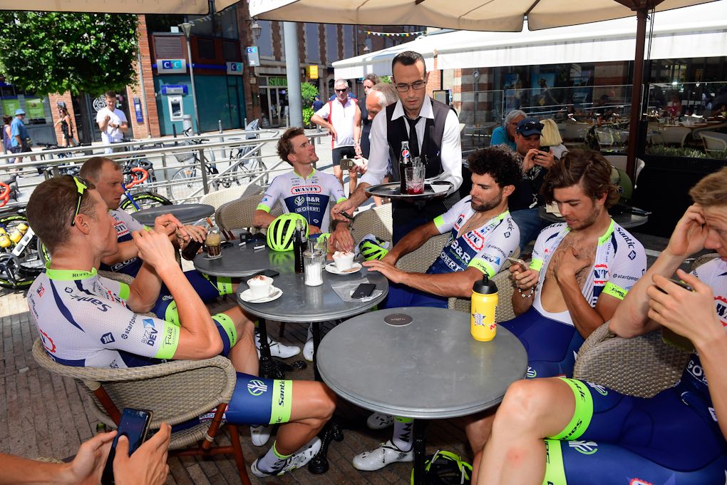 Wanty-Gobert riders take in a French cafe