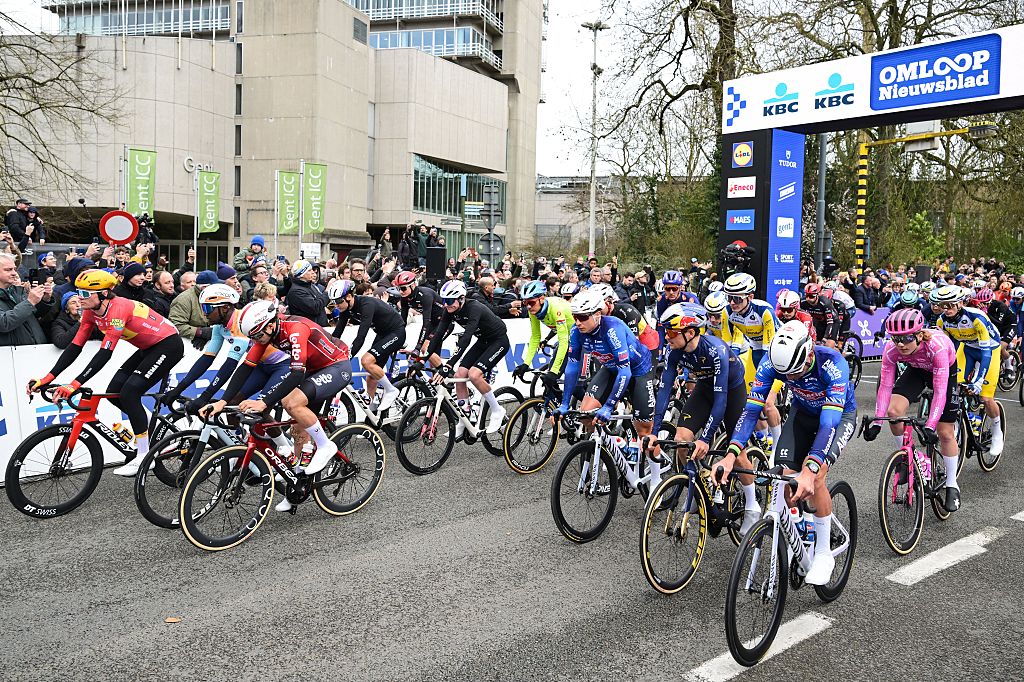 The peloton take the start of the 81st edition of the men's one-day cycling race Omloop Het Nieuwsblad (UCI World Tour), the opening race of the Flemish one-day classics season, 207,6 km from Gent to Ninove, in Ghent on February 28, 2026. (Photo by DAVID PINTENS / Belga / AFP) / Belgium OUT