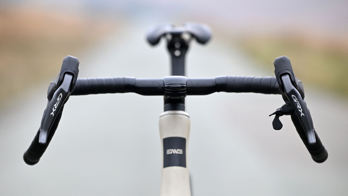 ENVE G Series Gravel In-Route Handlebars review - wide, lovely and