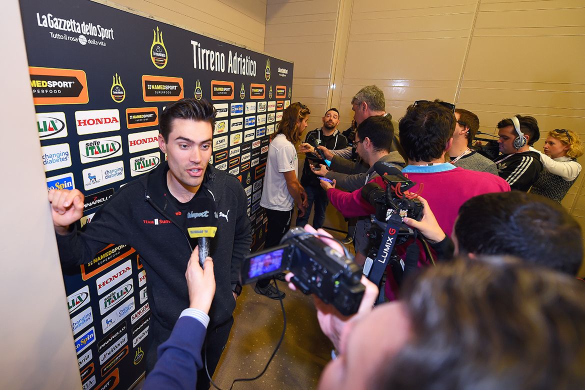 Tom Dumoulin gives interviews