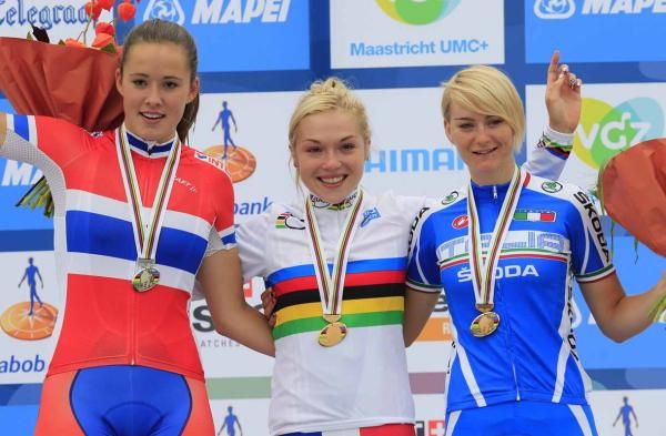 The junior women's podium: Eline Gleditsch Brustad (Norway), Lucy Garner (Great Britain) and Anna Zita Maria Stricker (Italy)