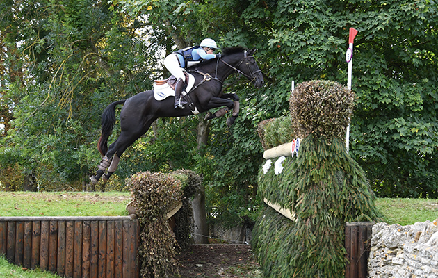 Jonelle Price (NZL) riding CLASSIC MOET during the cross country phase of the CIC*** ERM during the Ssangyong Blenheim Palace International Horse Trials near Oxford in Oxfordshire, UK between 16th September 2017