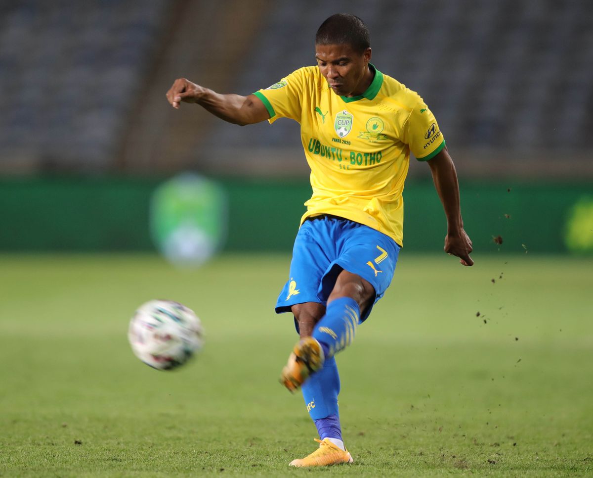 Mamelodi Sundowns left back Lyle Lakay