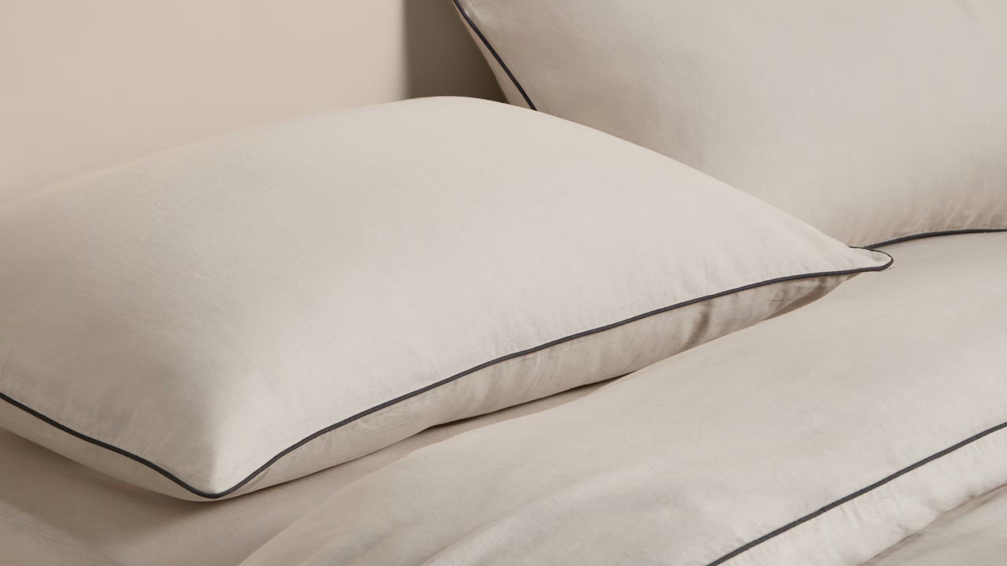 M&amp;S Pure Linen Bedding 190gsm