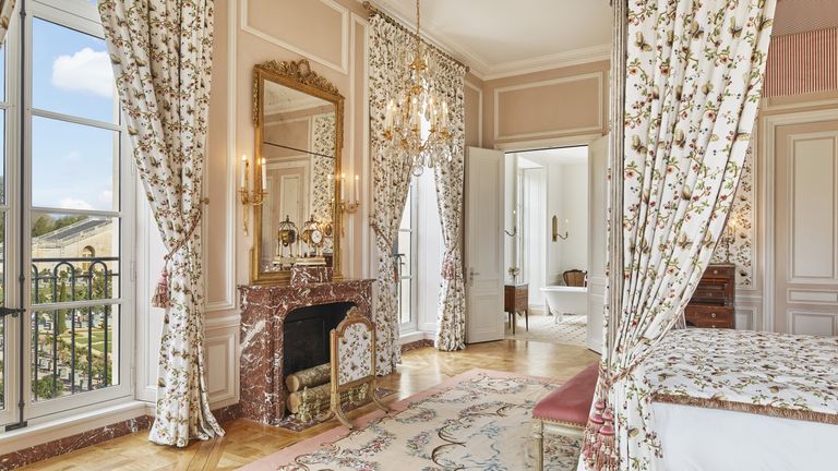 凡尔赛宫的卧室内部