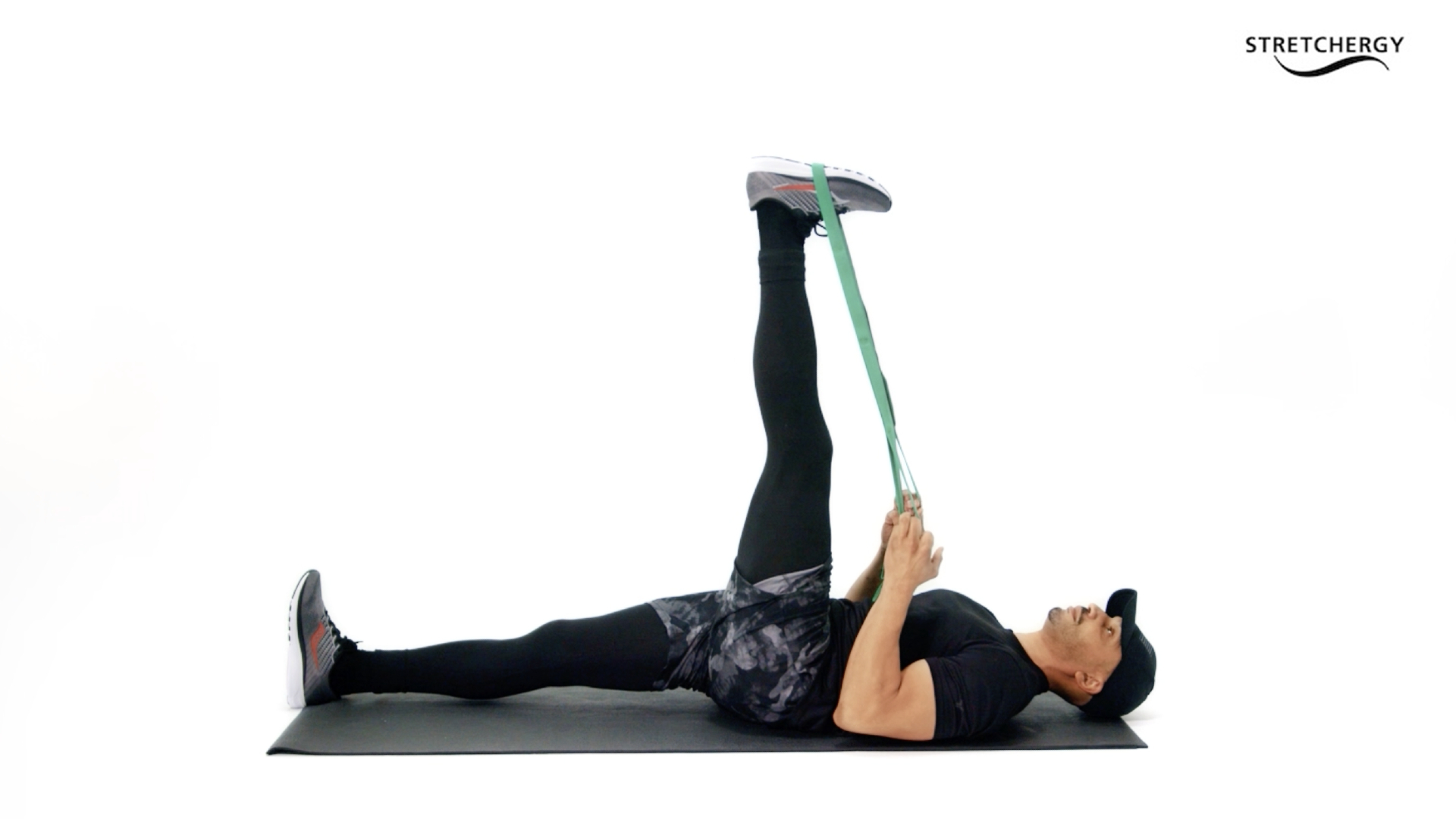 Ramon Felix does runner's mobility stretches