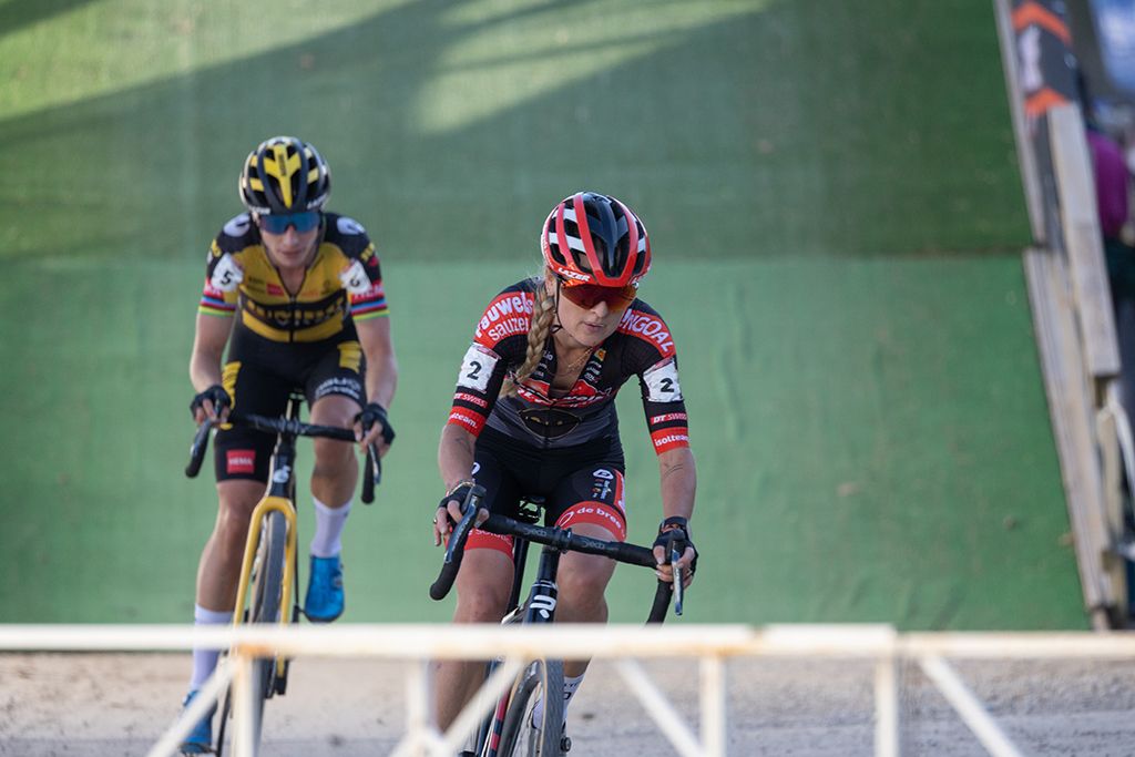 UCI Cyclo-cross World Cup in Iowa City, women's elite race 2021