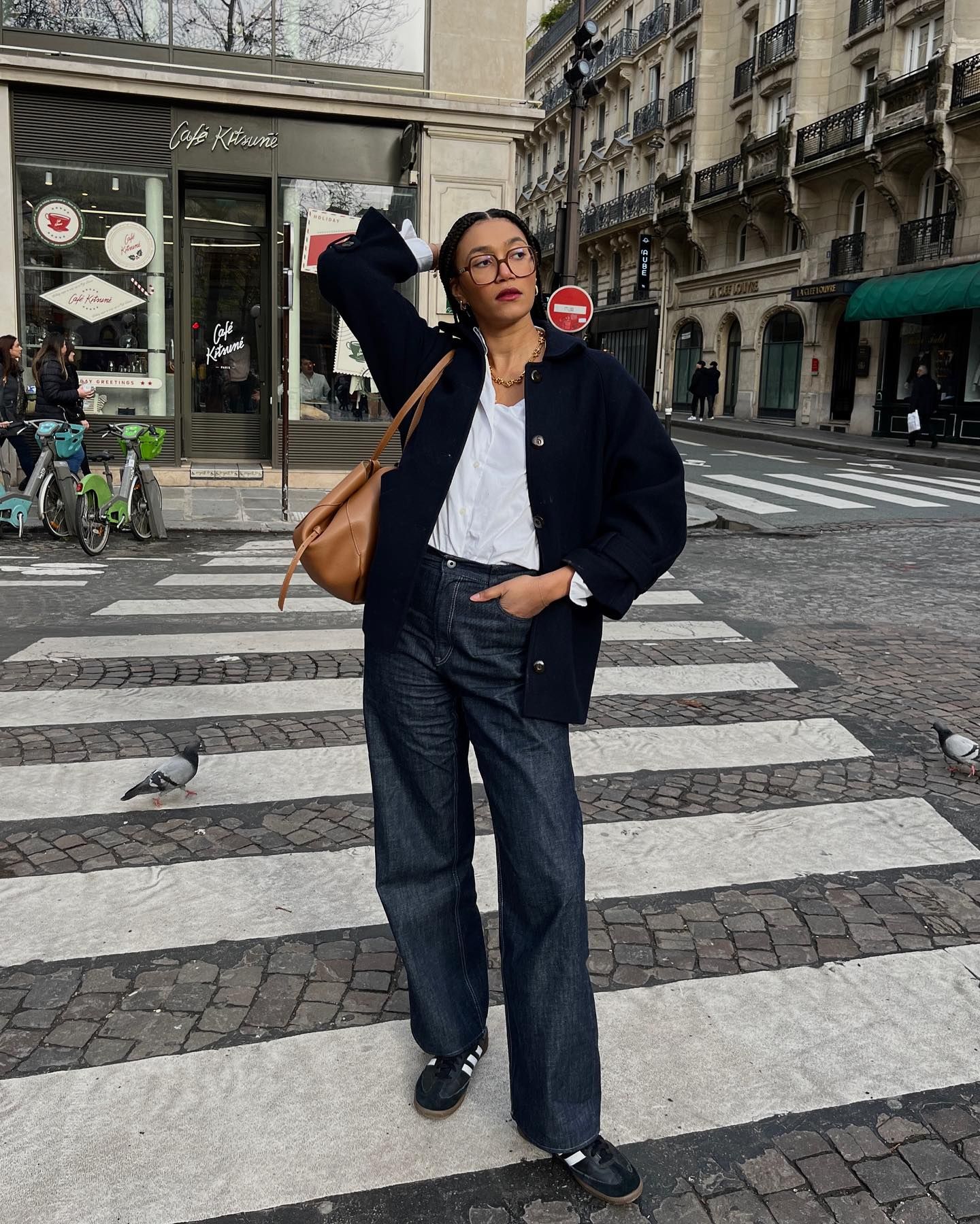 french girl flat shoe outfit