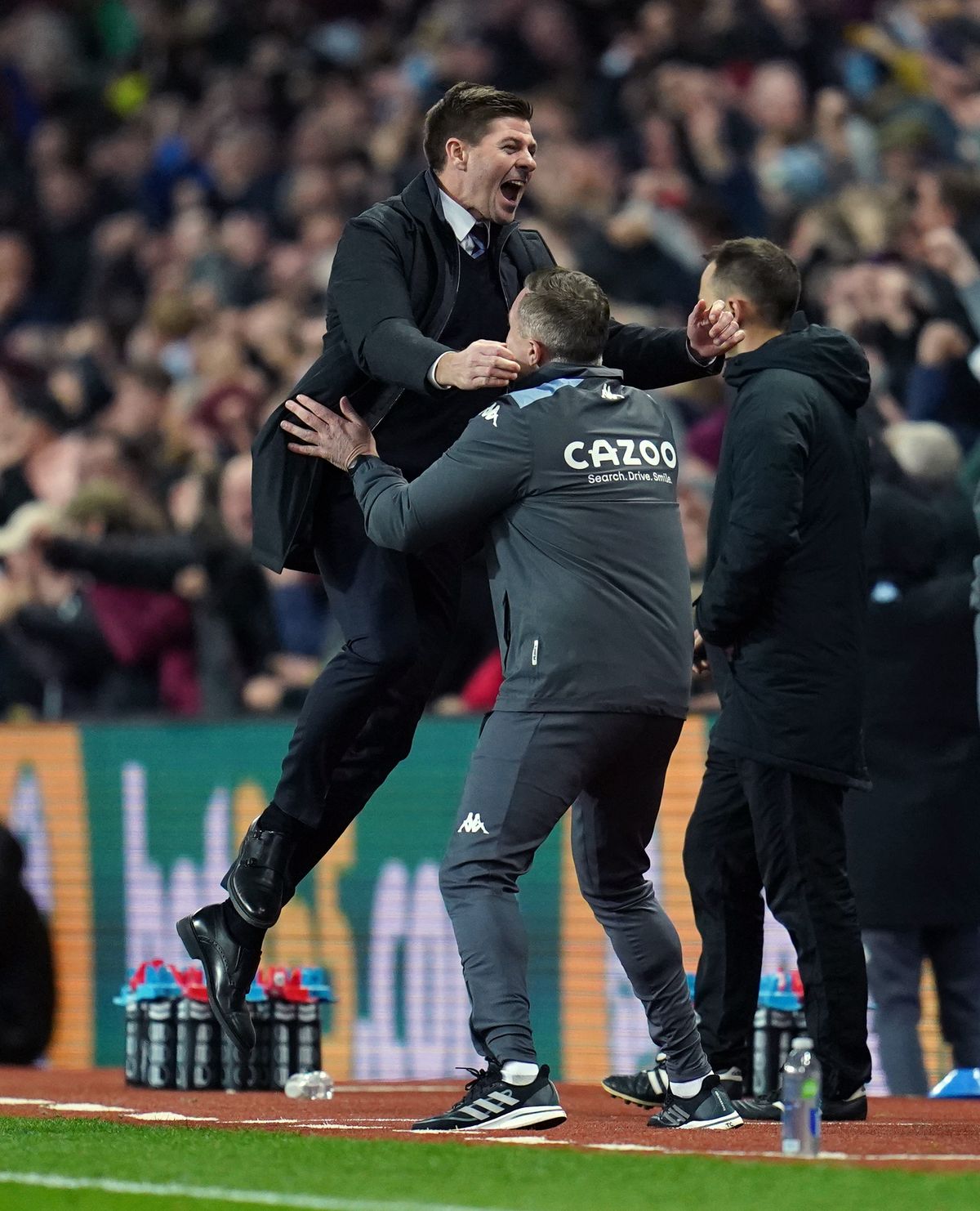 Steven Gerrard Wins First Game As Aston Villa Boss As Late Goals Sink ...