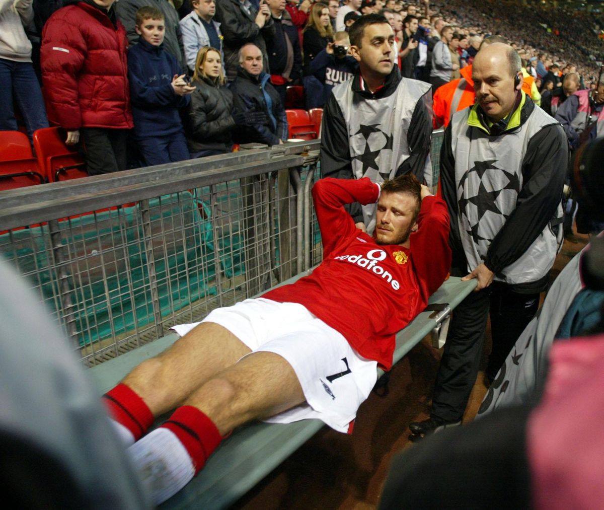 Soccer – European Champions League – Quarter Final – second leg – Manchester United v Deportivo – Old Trafford stadium