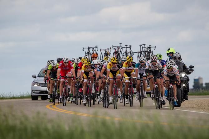 What&rsquo;s left of the peloton continues chasing