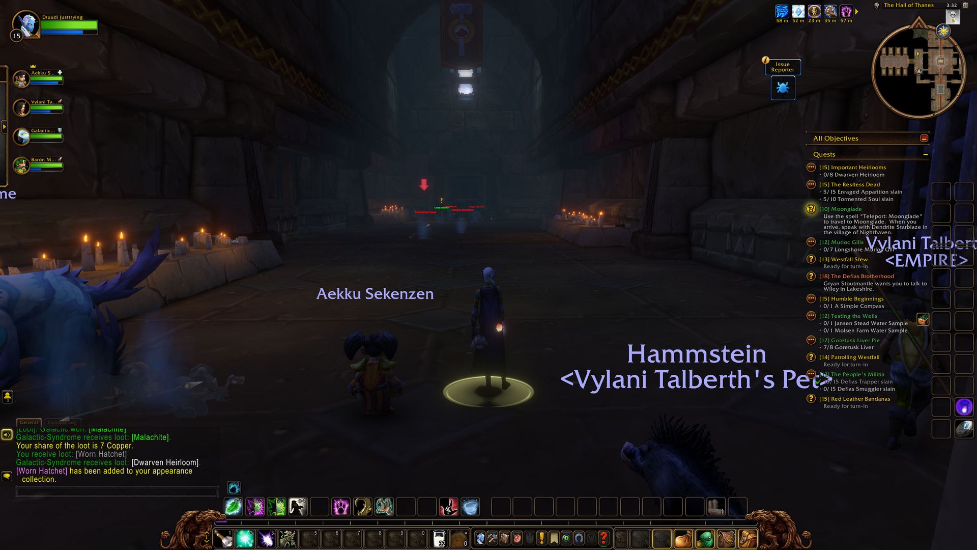 Una captura de World of Warcraft Forever, que muestra un grupo de aventureros en una mazmorra
