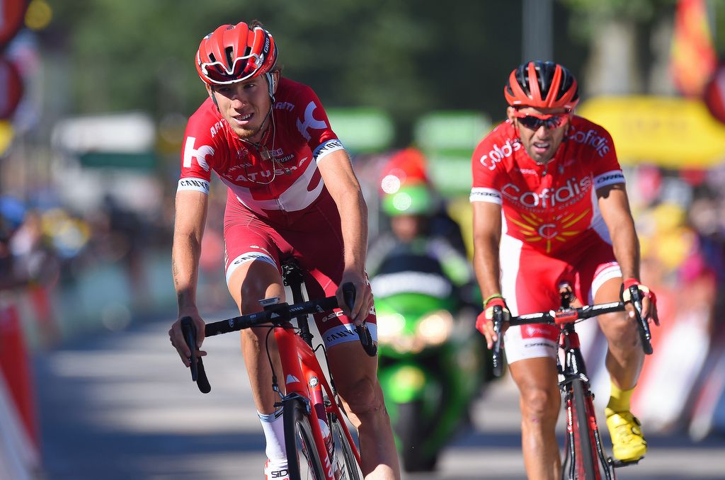 Ilnur Zakarin (Katusha) finished the stage missing one of his contact lenses