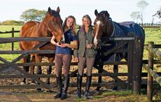 Kings-Temptress-with-emily-and-mary.jpg