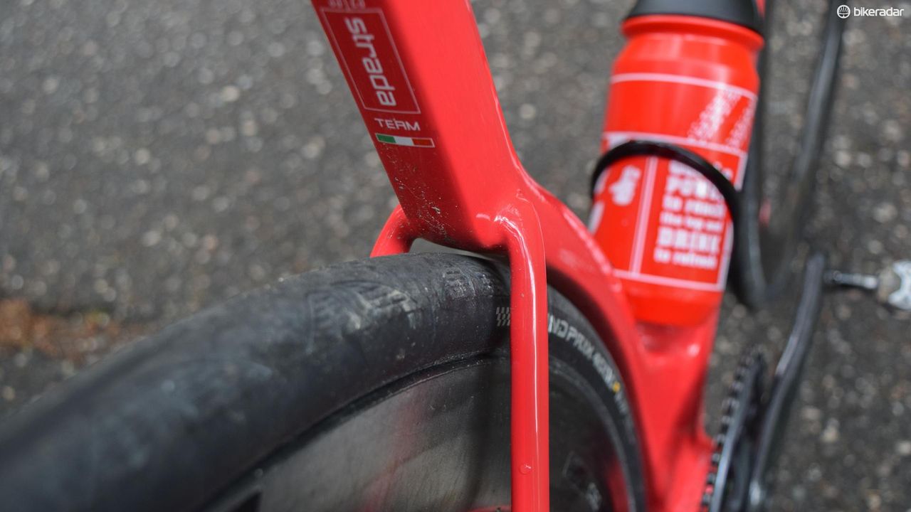 The Strada with 28mm Continental Grand Prix clinchers