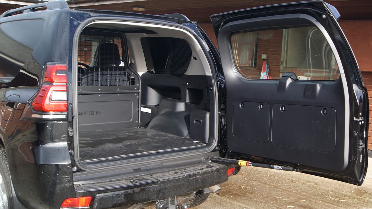 Toyota Land Cruiser boot open