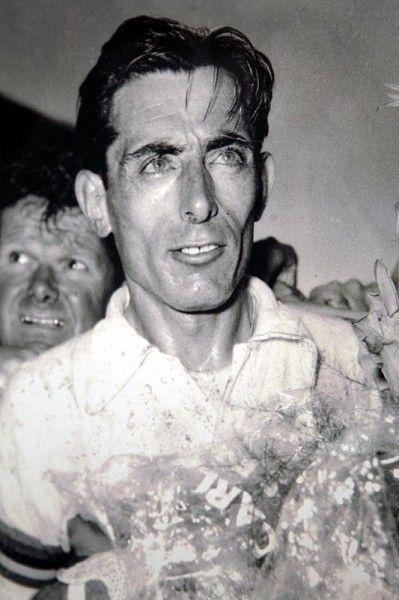 Fausto Coppi looks down on stage ten 50 years after his huge success