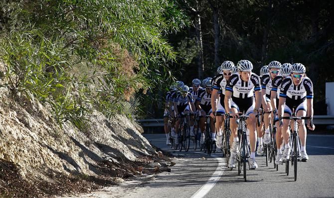 Giant-Shimano in their new kit