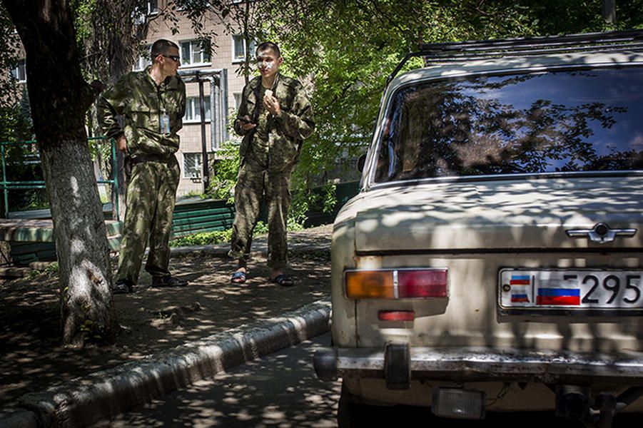 Russia offers Donetsk rebels troop support to &amp;#039;avert an impending humanitarian crisis&amp;#039;