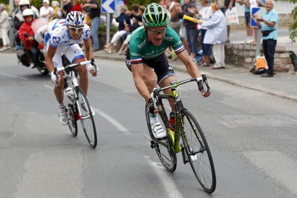 Thomas Voeckler (Europcar) and J&eacute;r&eacute;my Roy (FDJ) tried a late attack