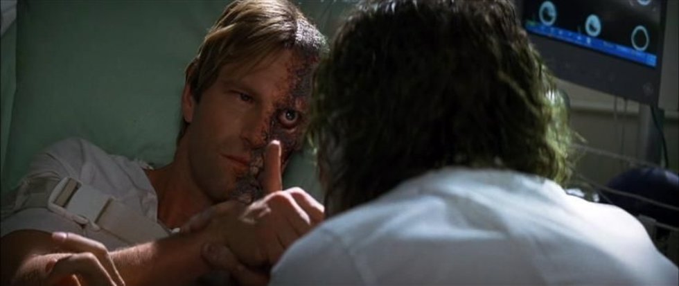 15-things-you-probably-didnt-know-about-the-dark-knight-5-1556675036-MK2R.jpg