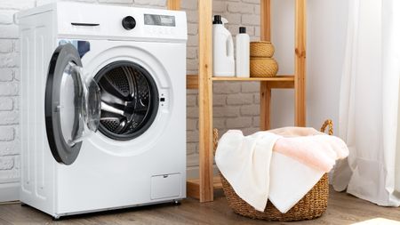 Washing machine, laundry basket, and shelves