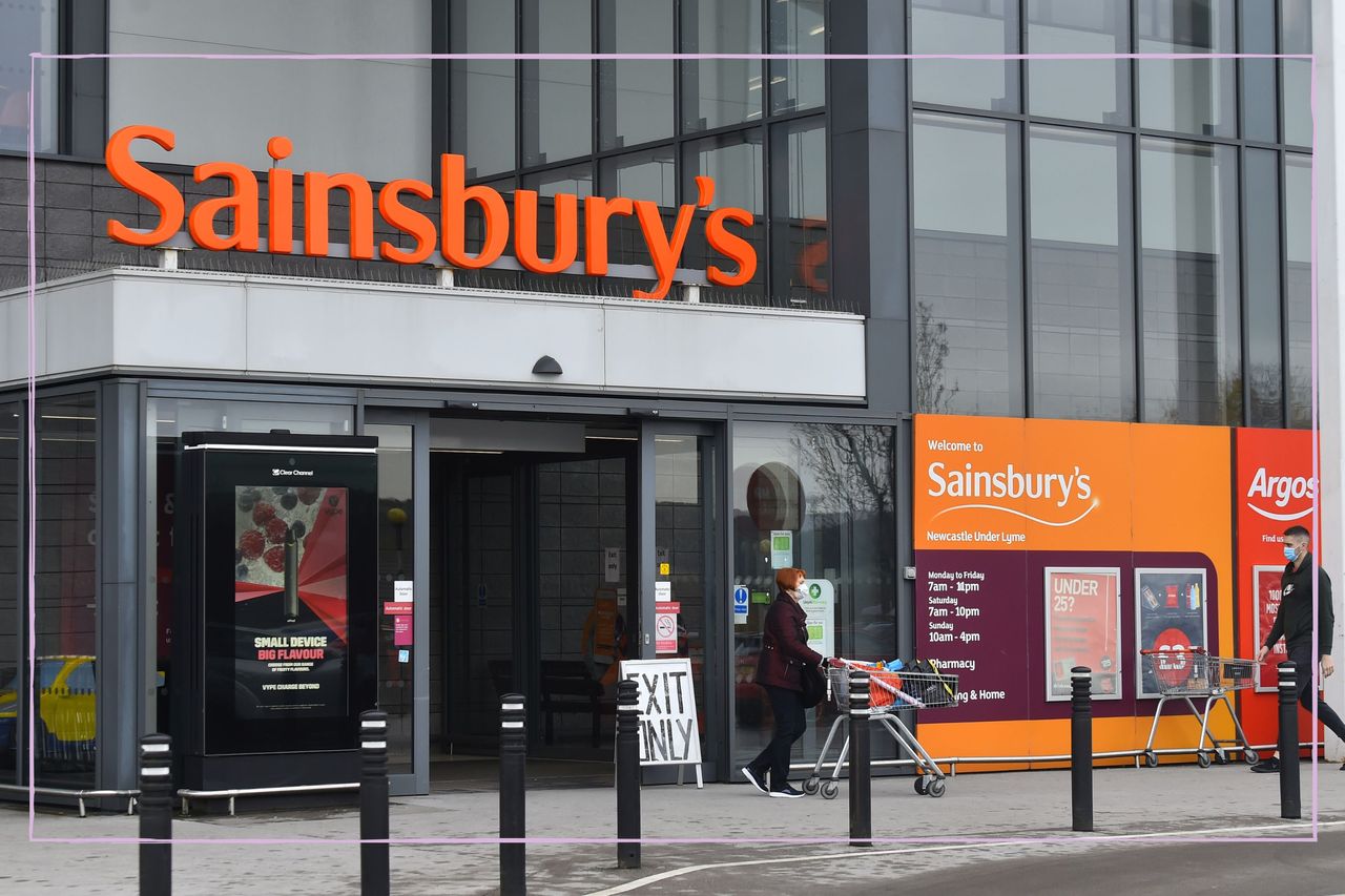 Sainsbury&#039;s apologises over ad - Sainsbury&#039;s apologises after &#039;tone-deaf&#039; clothing ad receives huge backlash over women&#039;s safety