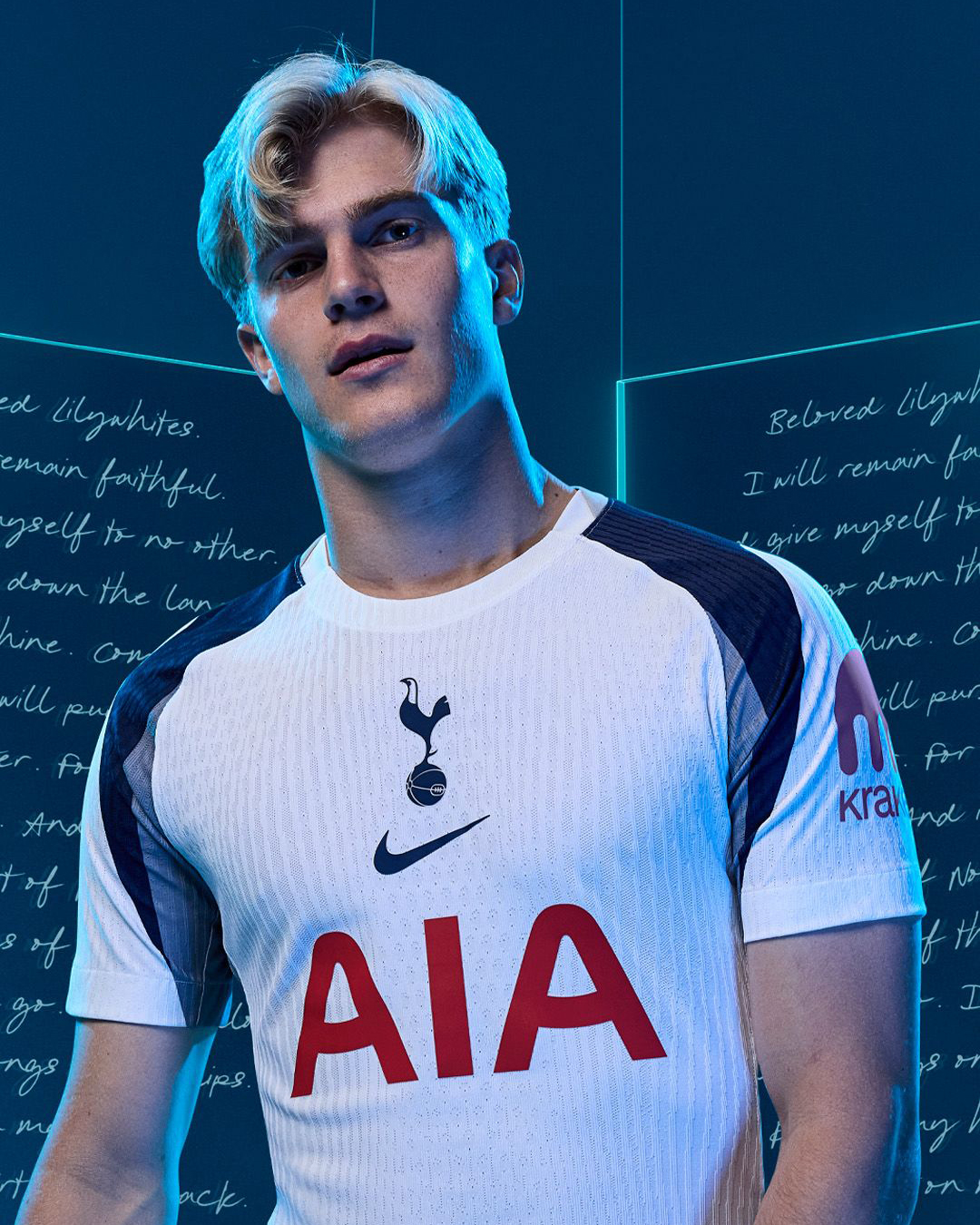 Nike Tottenham Hotspur 2025/26 home kit