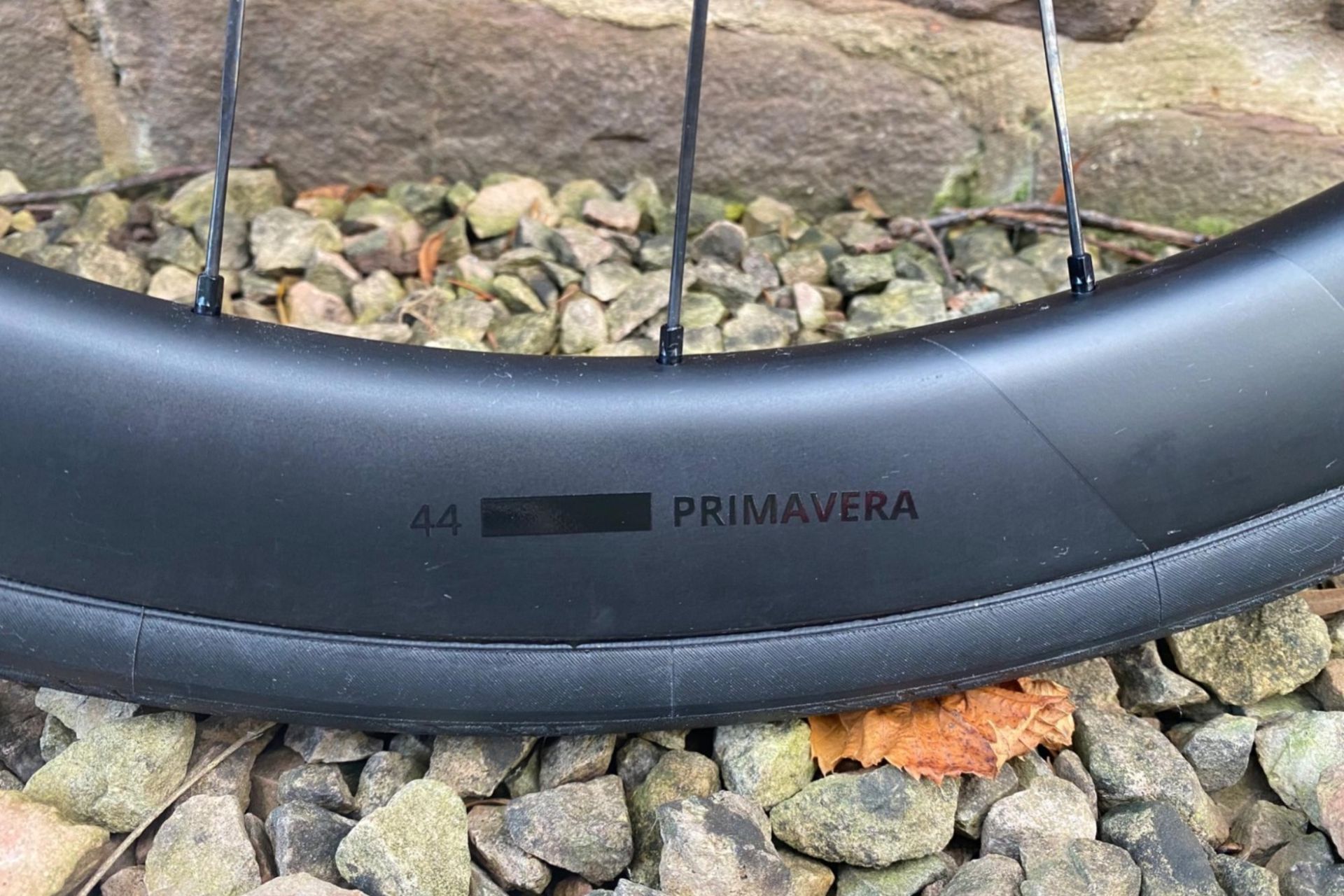 Image shows Prime Primavera 44 road wheels