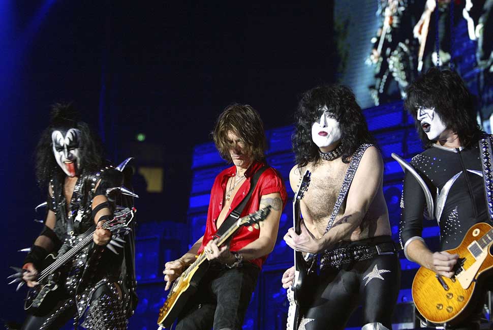 Joe Perry onstage with Kiss